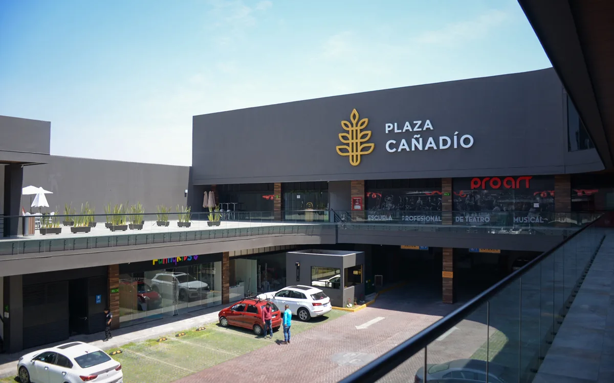 Plaza Comercial Cañadío